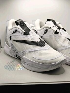 Nike Adapt BB 2.0 Oreo White Black Wolf Grey Size 11 Men’s BQ5397-101 New W/Box